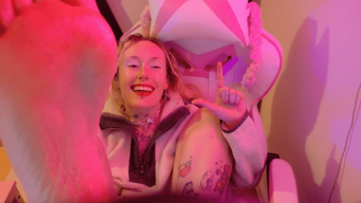CuteButFilth:Cuck Foot Slave Humiliation , Dirty Sweaty Feet in 4K