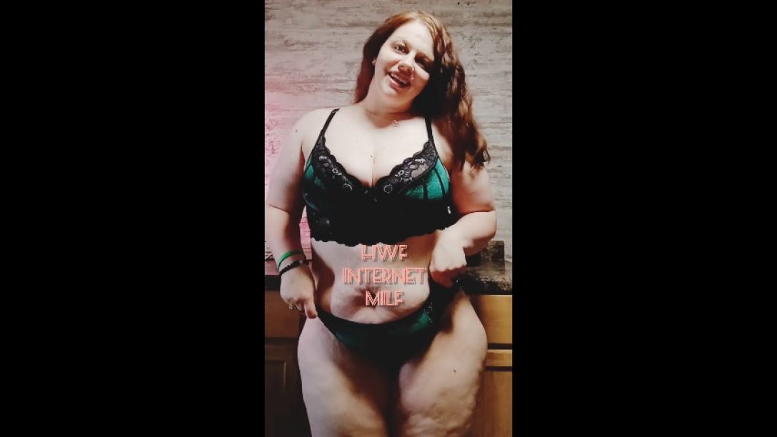 Crystalblackxo1:HWF Internet MILF