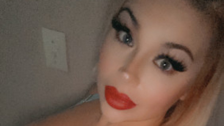 WorshipDomiV:Custom cuckold