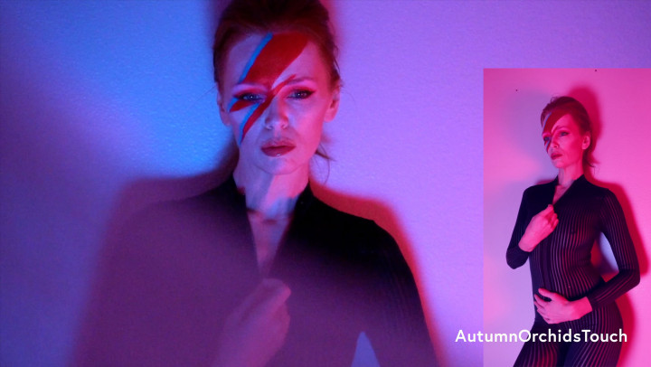 AutumnOrchidsTouch:David Bowie cosplay with dildo fucking and vibrator orgasms