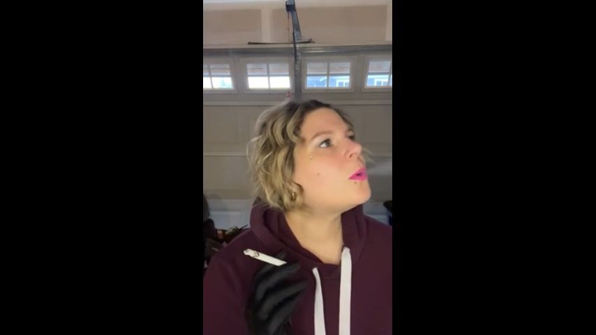 Шуга гифка. Low-keydeadinside tik tok. Шуга бтс гиф. Lowkeydeadinside. Lowkeydeadinside.