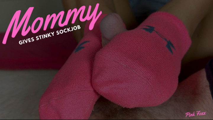 leaked Mommy Gives Stinky Sockjob video thumbnail