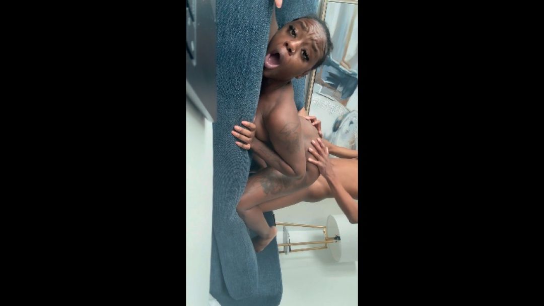 MajestyNasty:fucking a big dick random