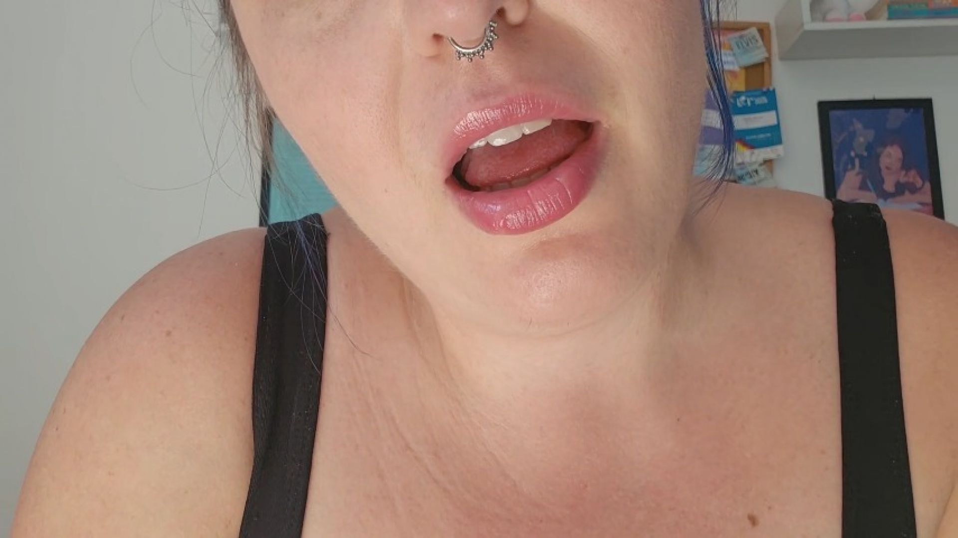 Goddess Lara Lee:Mean Boss Vores You