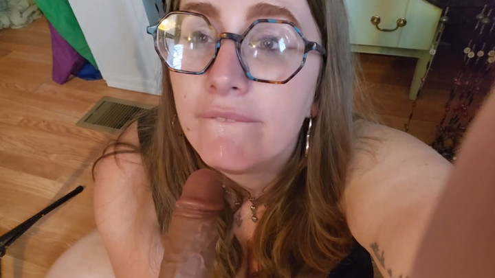 Nympho Nightshade:Librarian sucks your cock after your break up