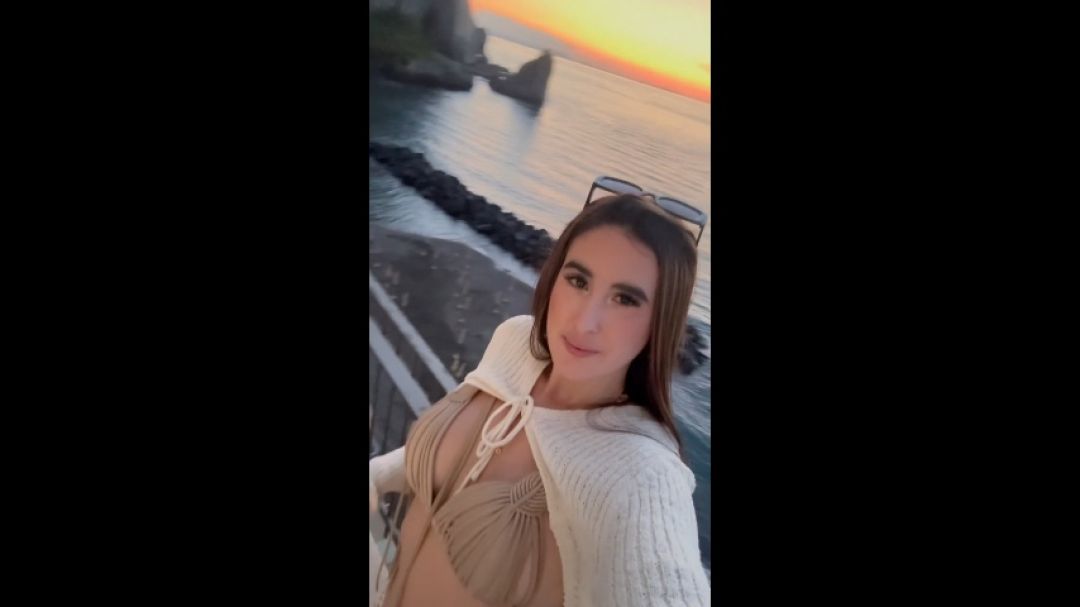 TianaSanders:Euro Vacation