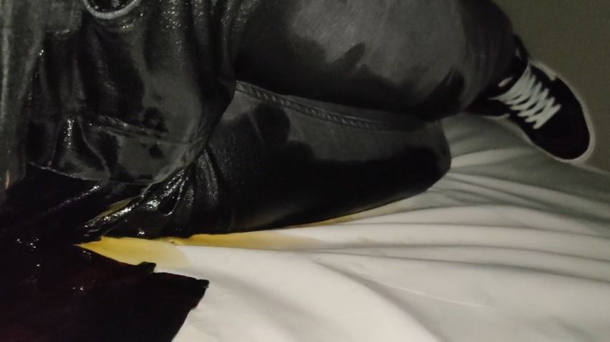 Wetting Dried Out Skinny Jeans On My Bed WetMyDreams