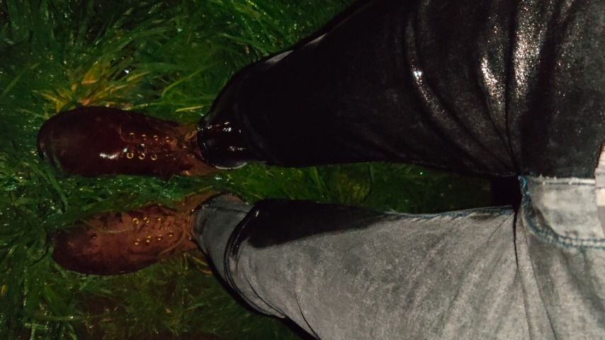 Piss Jeans + Doc Martens + Wetlook WetMyDreams