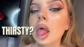 MissCrystalSweet - Spit Fetish &amp; Lip Fetish - ManyVids
