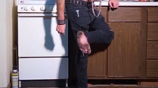 [172.69 MB] - Sunday Spit Feet 1-15-2023 - Painfreak666