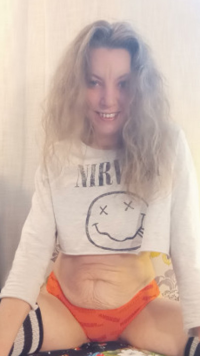 The Grace Dickerson:Mommy Grace Dickerson talking to you about masturbation JOI