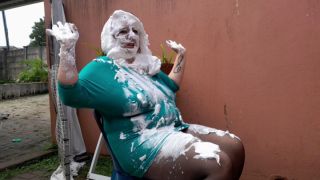 [355.12 MB] - Relaxing day turns to humiliation - Darkabyss445