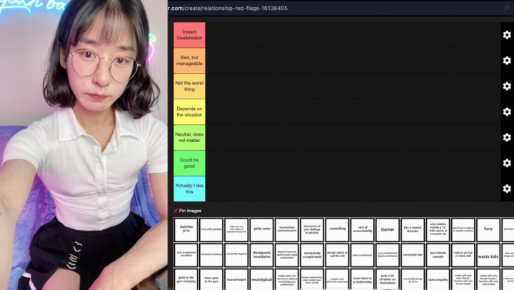 peachycatsnack:Fit nerdy girl ranks relationship red flags - Gamer? Furry