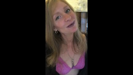 Aariel99:PINK FULL LIPS