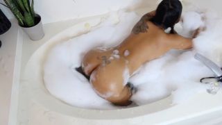 [1.28 GB] - BATH TUB BUBBLE TWERK - Atqofficial