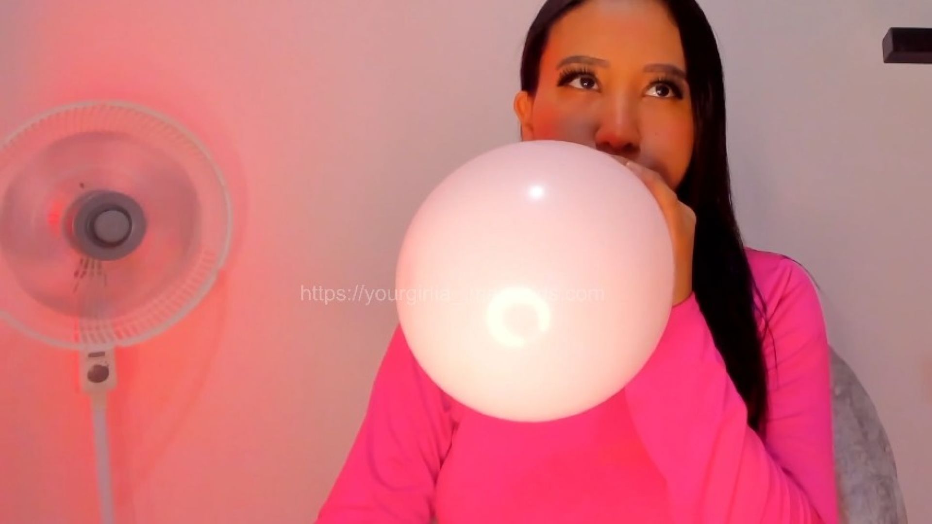 yourgirlia_:Blow to pop ballon 12inch B2P Loonergirl