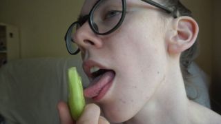 [328.01 MB] - giant eating for you - sexycouple_11