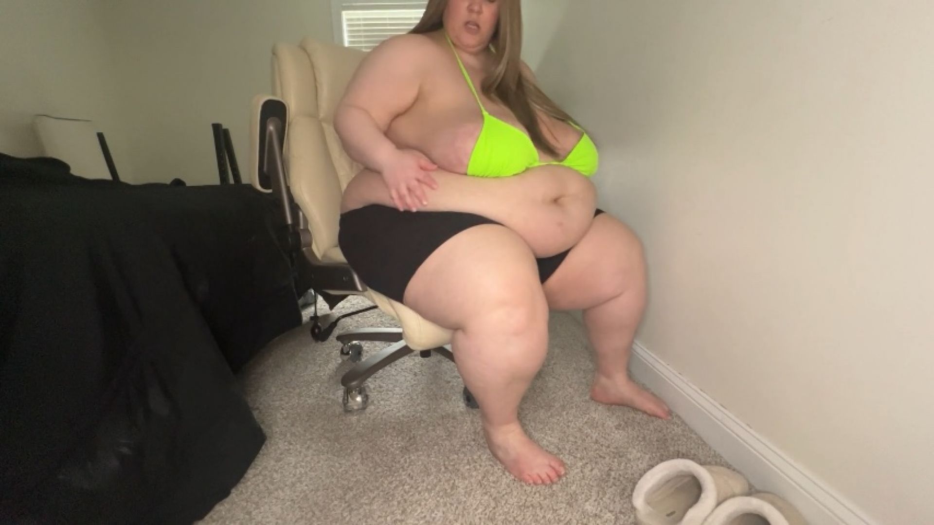 Brittneylovebliss:SSBBW Gaining GF Is Way Bigger Than You Roleplay
