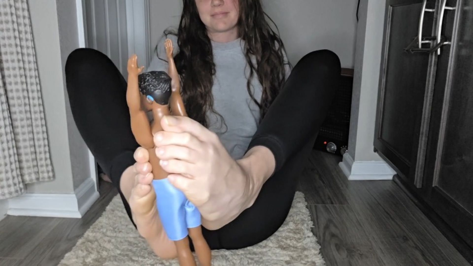 Sweetsoleprincess:Look at how flexible my toes REALLY are