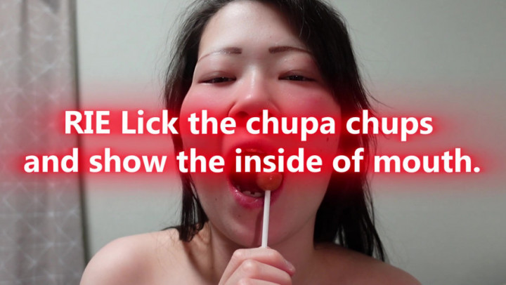 RIE and S:RIE Lick the chupa chups and show the inside mouth