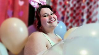 [977.36 MB] - BBW pastel balloon popping - UKChubbyBunny