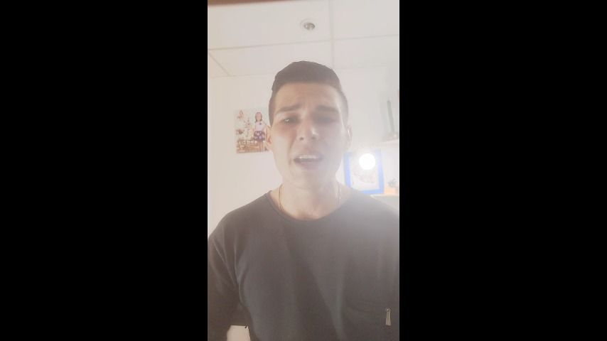jhondtatto Chico cantando ManyVids