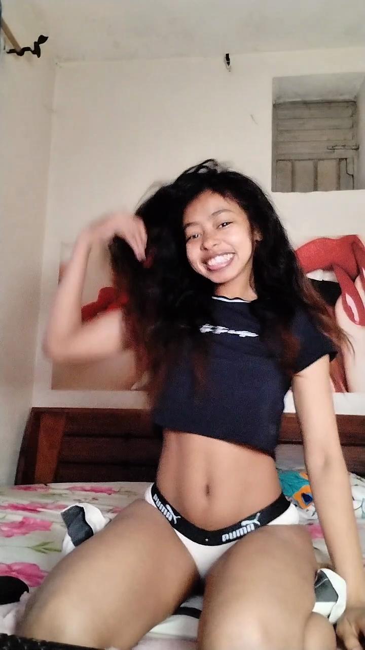 Minidolls:Free mini video