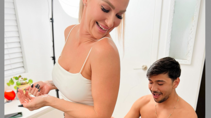 Young Buck Hosts Blonde Hotwife Andi Avalon