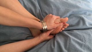 [166.79 MB] - I cream and massage my feet - QueenEsther