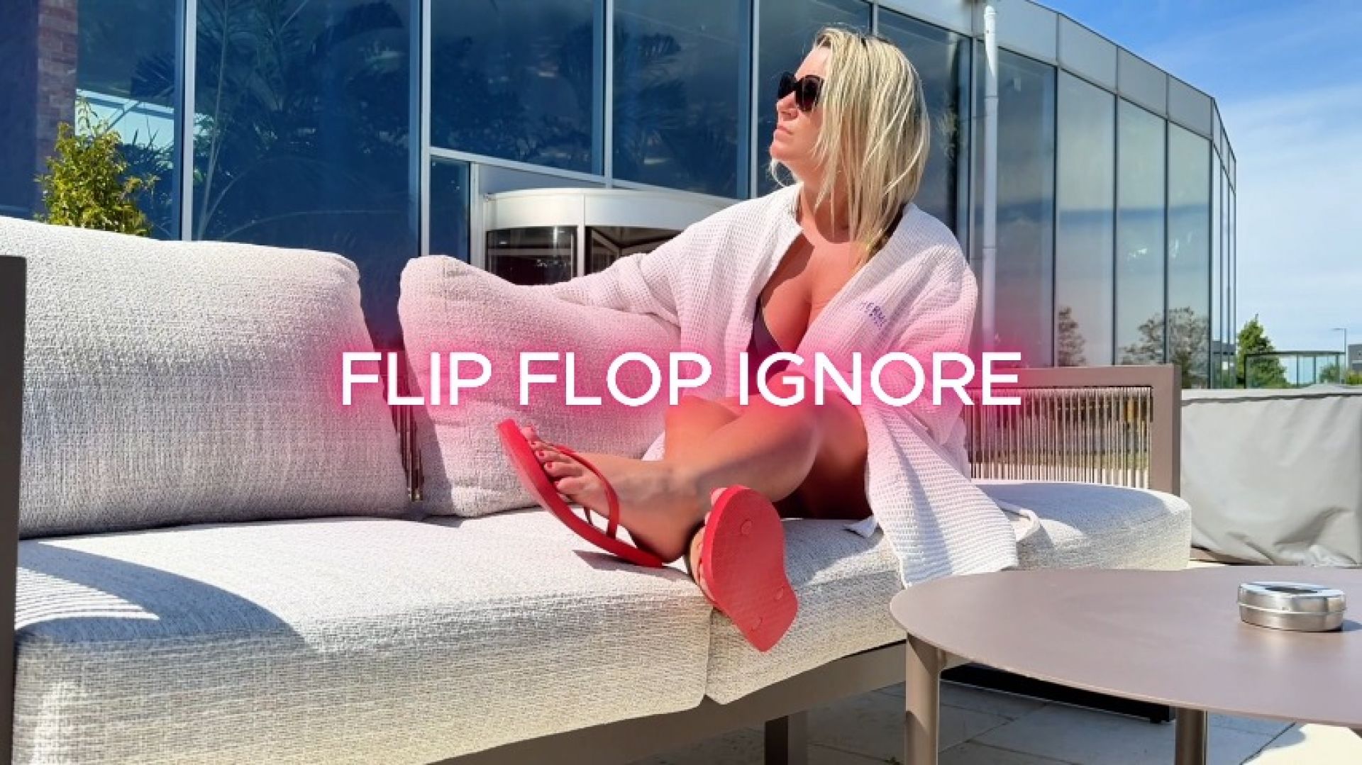 AmySoles:Public Flip Flop Ignore