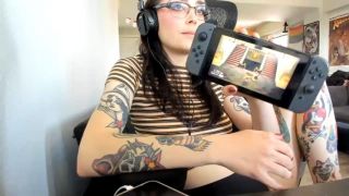 [160.56 MB] - Sexy Gamer Ignores You - InkAndBone
