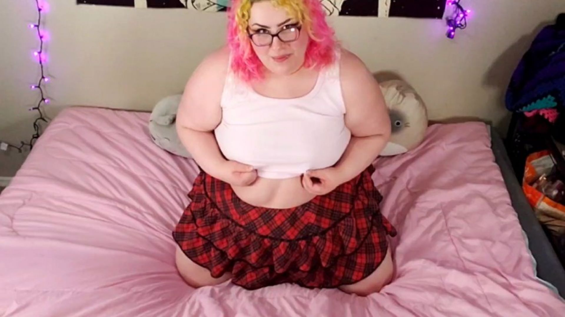 BBW Teen Finds Daddys Porn