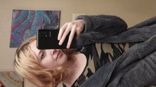 [443.07 MB] - Painting my toenails and talking about life - Quinnanalien
