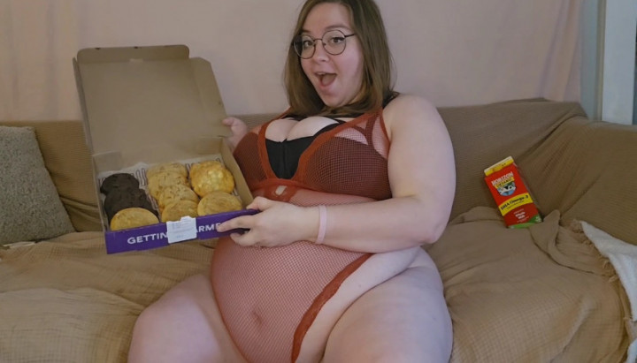 FeedistDani:Preggo Cookie Binge