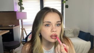 [477.95 MB] - Lipstick fetish - Kaya_Keno