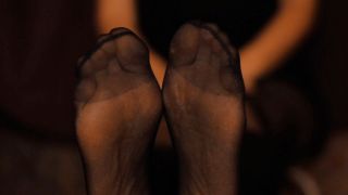[463.52 MB] - Legs in pantyhose - Goddess Gwendolyn