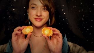 [154.14 MB] - Peeling and eating a tiny orange - MollyMilkers