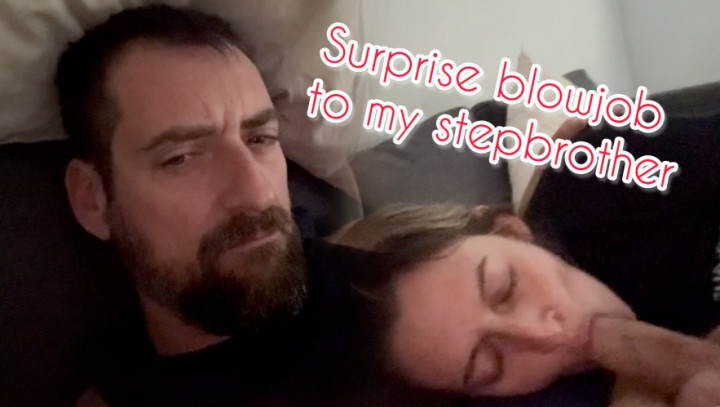 Alice the Wild:Surprise blowjob to my stepbrother