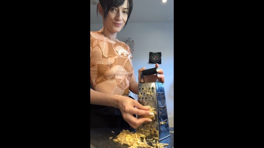 Rubyleigh456:British milf bakes quiche with see through top