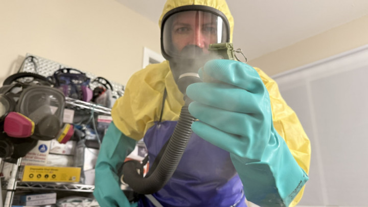 drloren:Hazmat Intimacy Coach 1