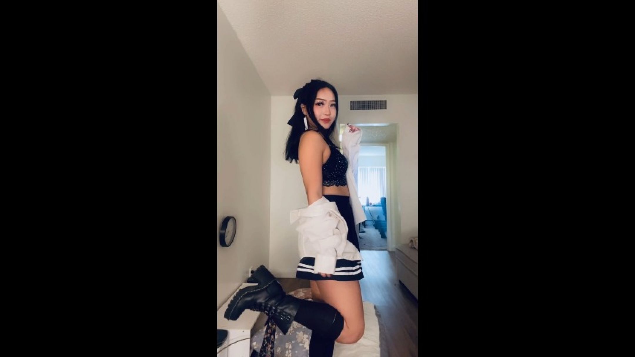 itsamibabyy:Asian Babyface Girl Wants You to Cum with Her