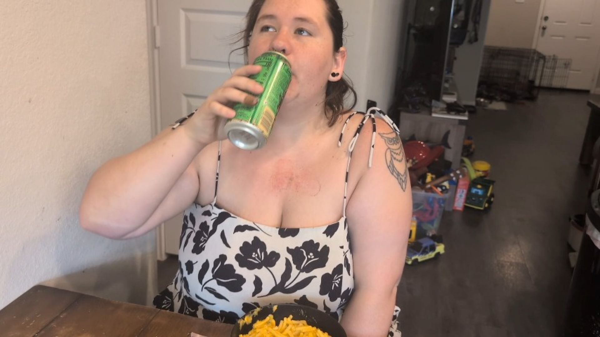 VioletWanderer:Eating and Drinking Quickly To Induce Hiccups