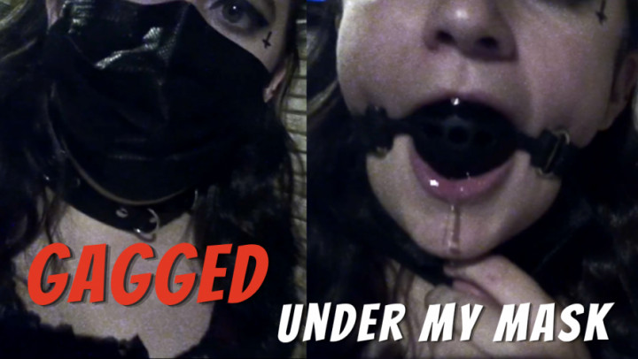Sofia Nightshade:Taking a walk gagged under my mask