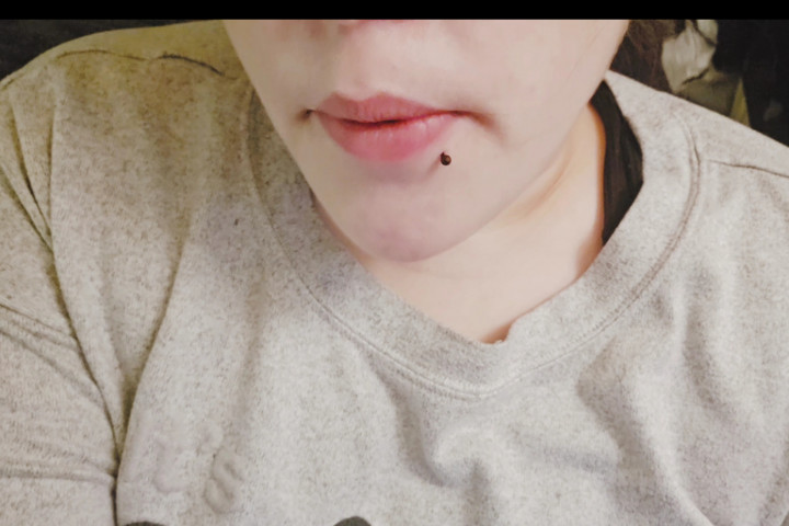 BombshellxoBelle:Close Up Smoking