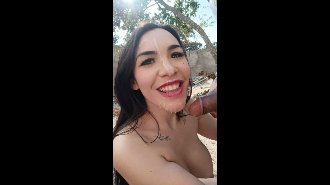 Lily_X:blowjob and public nudism in the park