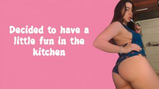 [485.49 MB] - Sexy housewife dancing in the kitchen - Alexa_Gold