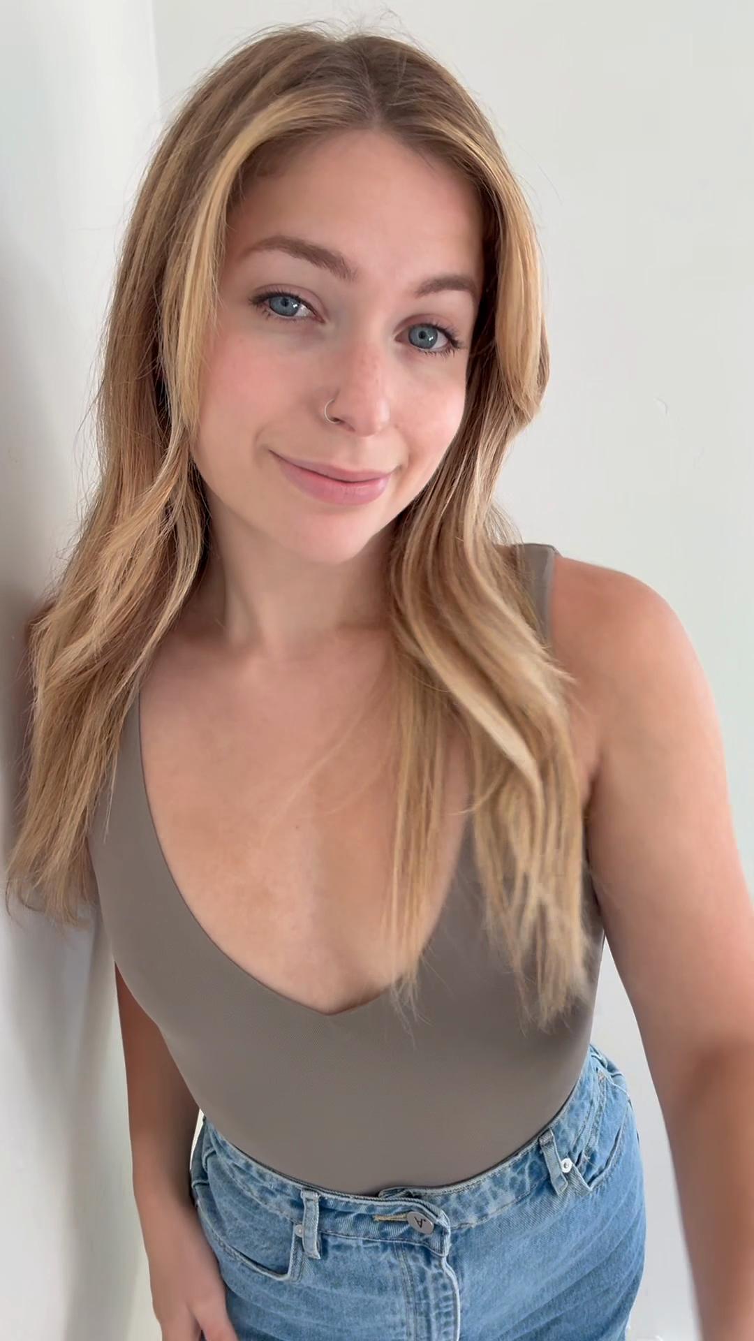 Princess Jess:Sneaking away for ice cube nipple play