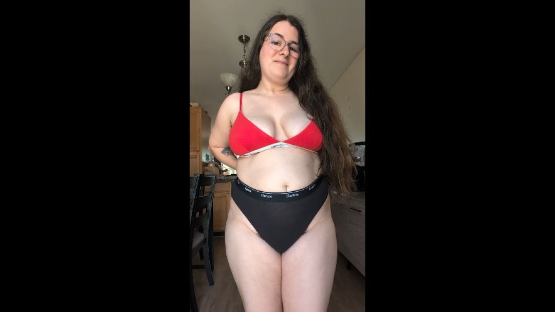 Onlylilac1:Stripping, pussy fingering and cream