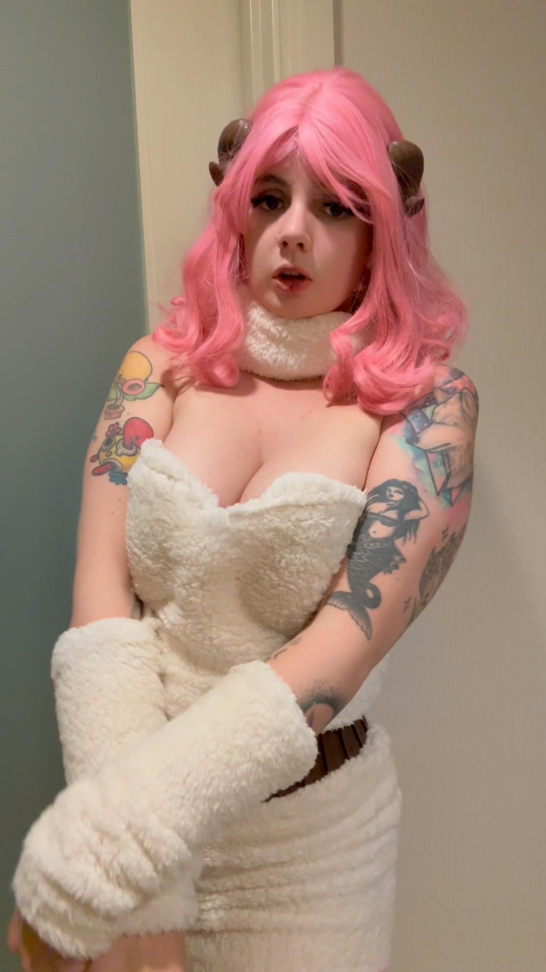 Elizawitchcosplay:Aries strip and masturbation