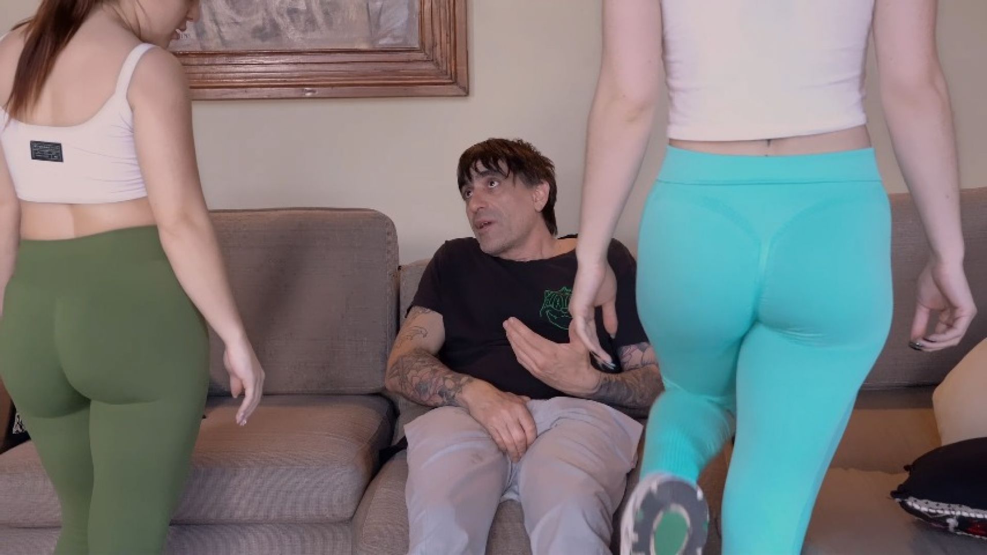 Keilabassi77:I make my dwarf friend suck my husband's cock
